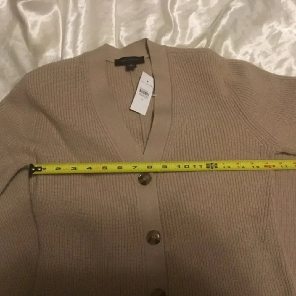 Ann Taylor Long Sleeve Ribbed Long Khaki Sweater Dress Button Down V Neck M - Picture 8 of 11